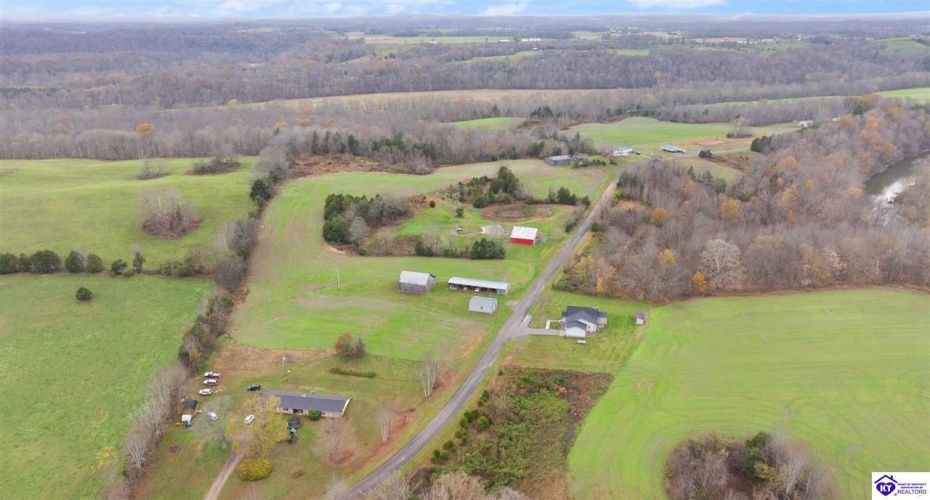 Elam Perkins Road, Greensburg, Kentucky 42743, ,2 BathroomsBathrooms,For Sale,Elam Perkins Road,HK24004538