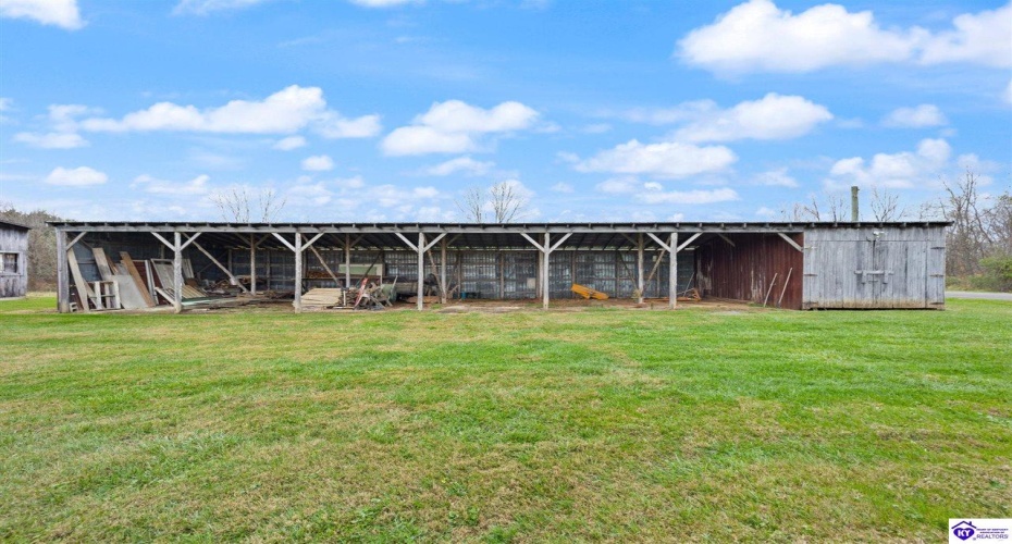 Elam Perkins Road, Greensburg, Kentucky 42743, ,2 BathroomsBathrooms,For Sale,Elam Perkins Road,HK24004538