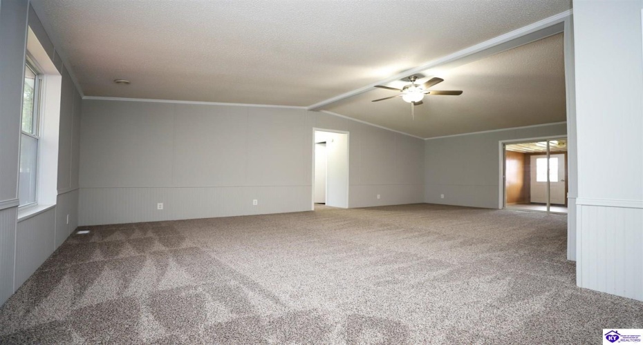 Antioch Church Road, Big Clifty, Kentucky 42712, ,2 BathroomsBathrooms,For Sale,Antioch Church Road,HK24004540