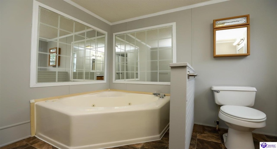 Antioch Church Road, Big Clifty, Kentucky 42712, ,2 BathroomsBathrooms,For Sale,Antioch Church Road,HK24004540