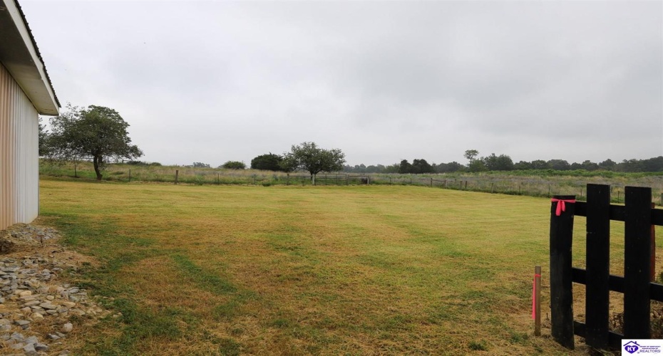 Antioch Church Road, Big Clifty, Kentucky 42712, ,2 BathroomsBathrooms,For Sale,Antioch Church Road,HK24004540