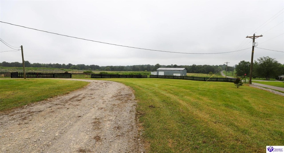 Antioch Church Road, Big Clifty, Kentucky 42712, ,2 BathroomsBathrooms,For Sale,Antioch Church Road,HK24004540