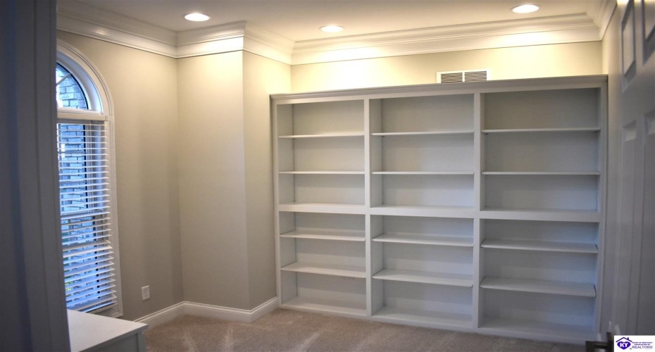 Evergreen Garden, Elizabethtown, Kentucky 42701, ,3 BathroomsBathrooms,For Sale,Evergreen Garden,HK24004541