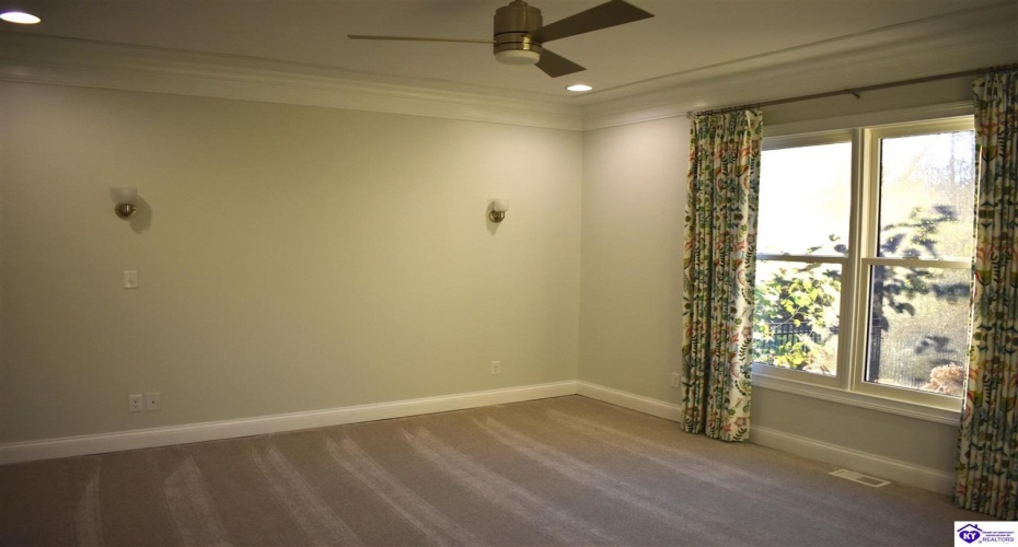 Evergreen Garden, Elizabethtown, Kentucky 42701, ,3 BathroomsBathrooms,For Sale,Evergreen Garden,HK24004541