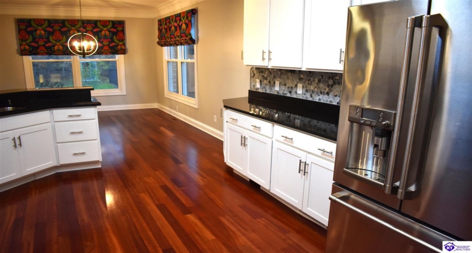 Evergreen Garden, Elizabethtown, Kentucky 42701, ,3 BathroomsBathrooms,For Sale,Evergreen Garden,HK24004541