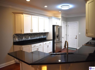 Evergreen Garden, Elizabethtown, Kentucky 42701, ,3 BathroomsBathrooms,For Sale,Evergreen Garden,HK24004541