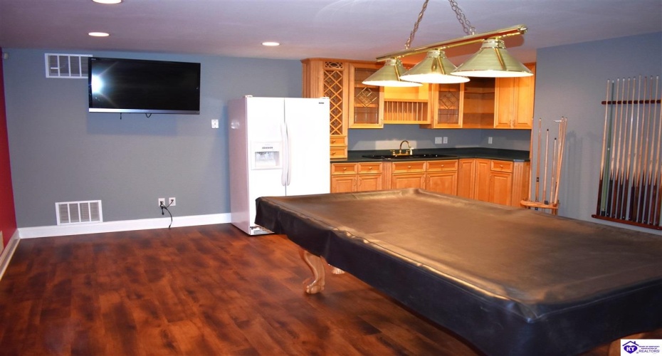 Evergreen Garden, Elizabethtown, Kentucky 42701, ,3 BathroomsBathrooms,For Sale,Evergreen Garden,HK24004541