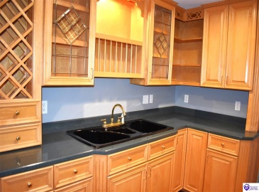 Evergreen Garden, Elizabethtown, Kentucky 42701, ,3 BathroomsBathrooms,For Sale,Evergreen Garden,HK24004541