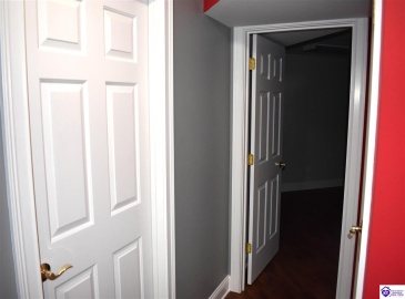 Evergreen Garden, Elizabethtown, Kentucky 42701, ,3 BathroomsBathrooms,For Sale,Evergreen Garden,HK24004541