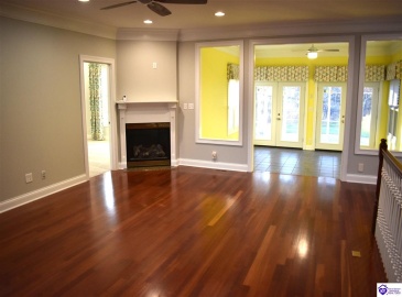 Evergreen Garden, Elizabethtown, Kentucky 42701, ,3 BathroomsBathrooms,For Sale,Evergreen Garden,HK24004541