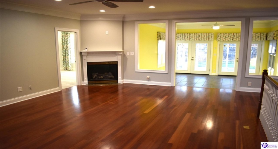 Evergreen Garden, Elizabethtown, Kentucky 42701, ,3 BathroomsBathrooms,For Sale,Evergreen Garden,HK24004541