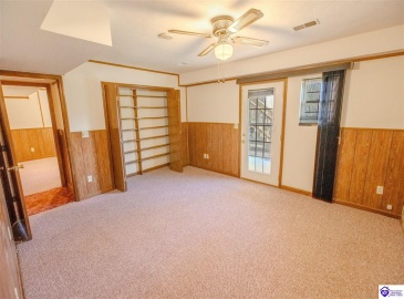 Terrace Drive, Radcliff, Kentucky 40160, ,3 BathroomsBathrooms,For Sale,Terrace Drive,HK24004544