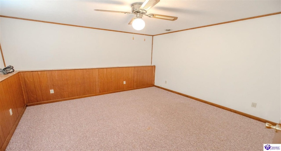 Terrace Drive, Radcliff, Kentucky 40160, ,3 BathroomsBathrooms,For Sale,Terrace Drive,HK24004544