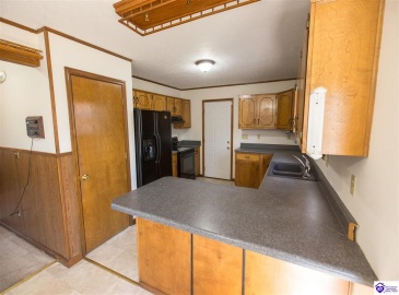 Terrace Drive, Radcliff, Kentucky 40160, ,3 BathroomsBathrooms,For Sale,Terrace Drive,HK24004544