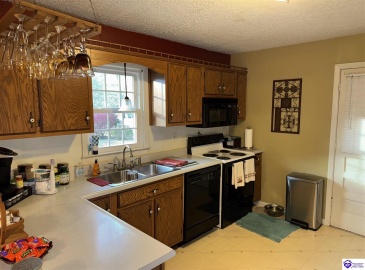 McMillen Drive, Elizabethtown, Kentucky 42701, ,1 BathroomBathrooms,For Sale,McMillen Drive,HK24004546