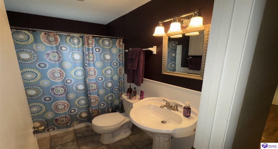 McMillen Drive, Elizabethtown, Kentucky 42701, ,1 BathroomBathrooms,For Sale,McMillen Drive,HK24004546