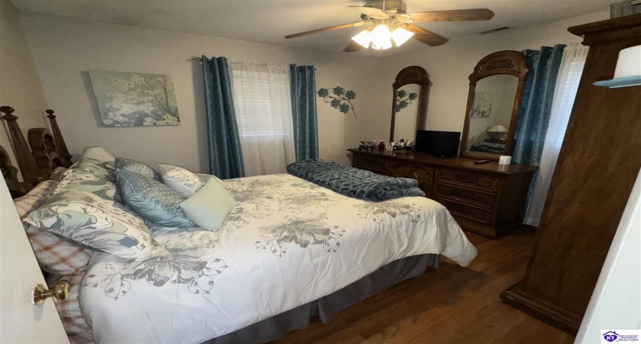 McMillen Drive, Elizabethtown, Kentucky 42701, ,1 BathroomBathrooms,For Sale,McMillen Drive,HK24004546