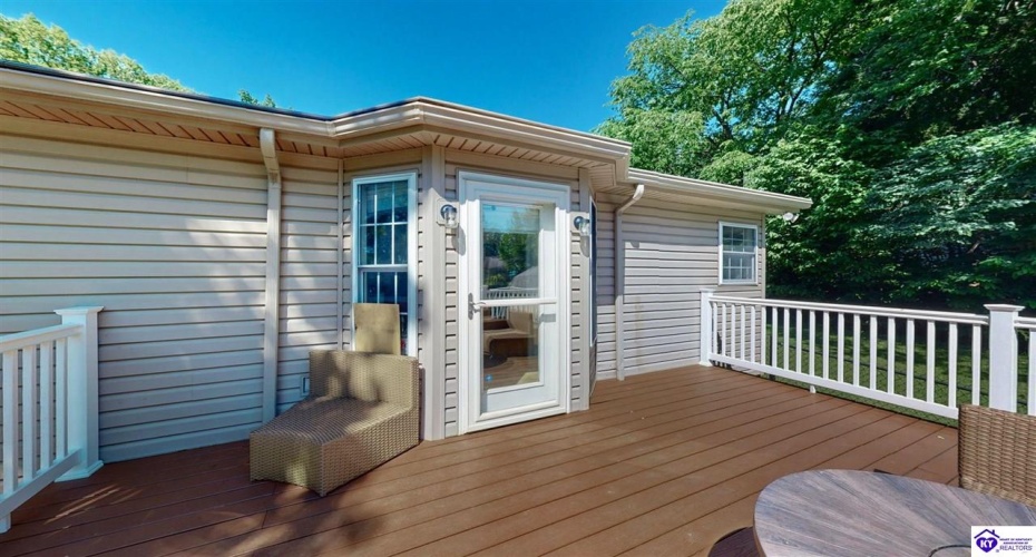 Overlook Terrace, Brandenburg, Kentucky 40108, ,2 BathroomsBathrooms,For Sale,Overlook Terrace,HK24004548