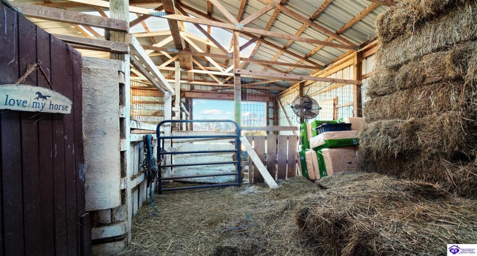 Salt River Road, Eastview, Kentucky 42732, ,3 BathroomsBathrooms,For Sale,Salt River Road,HK24004549