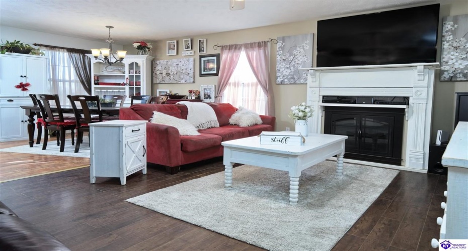 Salt River Road, Eastview, Kentucky 42732, ,3 BathroomsBathrooms,For Sale,Salt River Road,HK24004549