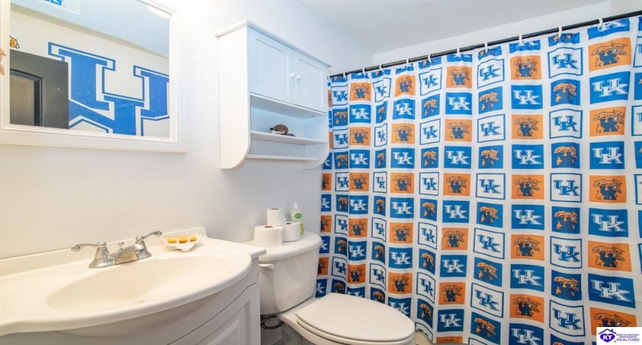 Sonora Hardin Springs Road, Eastview, Kentucky 42732, ,4 BathroomsBathrooms,For Sale,Sonora Hardin Springs Road,HK24004551