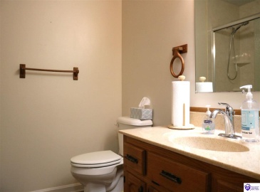 Shamrock Street, Radcliff, Kentucky 40160, ,2 BathroomsBathrooms,For Sale,Shamrock Street,HK24004556