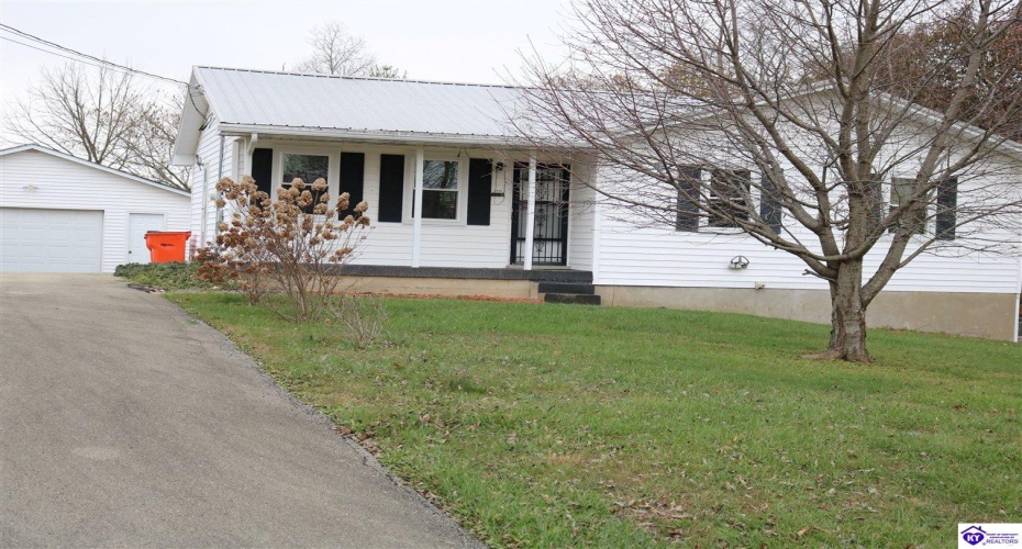 Shamrock Street, Radcliff, Kentucky 40160, ,2 BathroomsBathrooms,For Sale,Shamrock Street,HK24004556