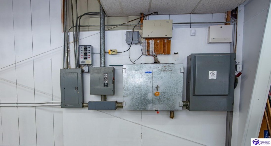 High Street, Brandenburg, Kentucky 40108, ,For Sale,High Street,HK24004559