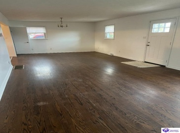 Gregory Street, Elizabethtown, Kentucky 42701, ,2 BathroomsBathrooms,For Sale,Gregory Street,HK24004557