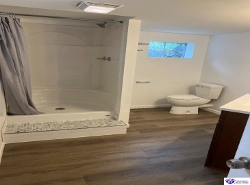 Gregory Street, Elizabethtown, Kentucky 42701, ,2 BathroomsBathrooms,For Sale,Gregory Street,HK24004557