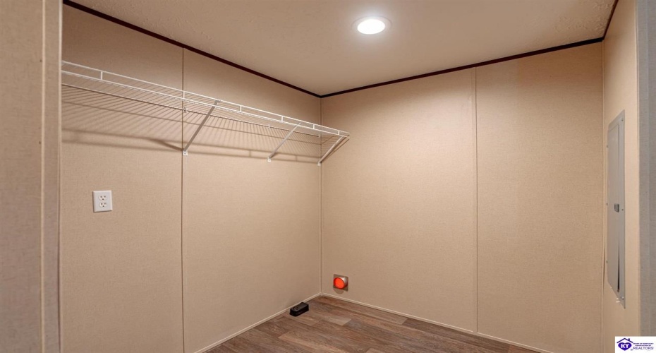 Irvington Heights Lane, Irvington, Kentucky 40146, ,2 BathroomsBathrooms,For Sale,Irvington Heights Lane,HK24004558