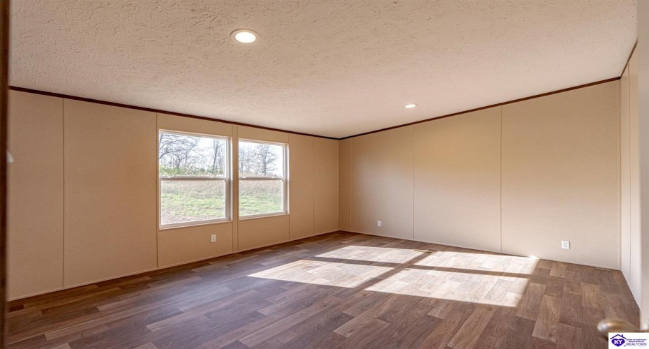 Irvington Heights Lane, Irvington, Kentucky 40146, ,2 BathroomsBathrooms,For Sale,Irvington Heights Lane,HK24004558