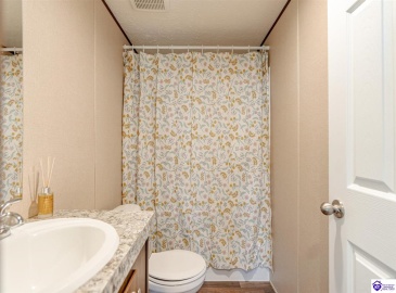 Irvington Heights Lane, Irvington, Kentucky 40146, ,2 BathroomsBathrooms,For Sale,Irvington Heights Lane,HK24004558