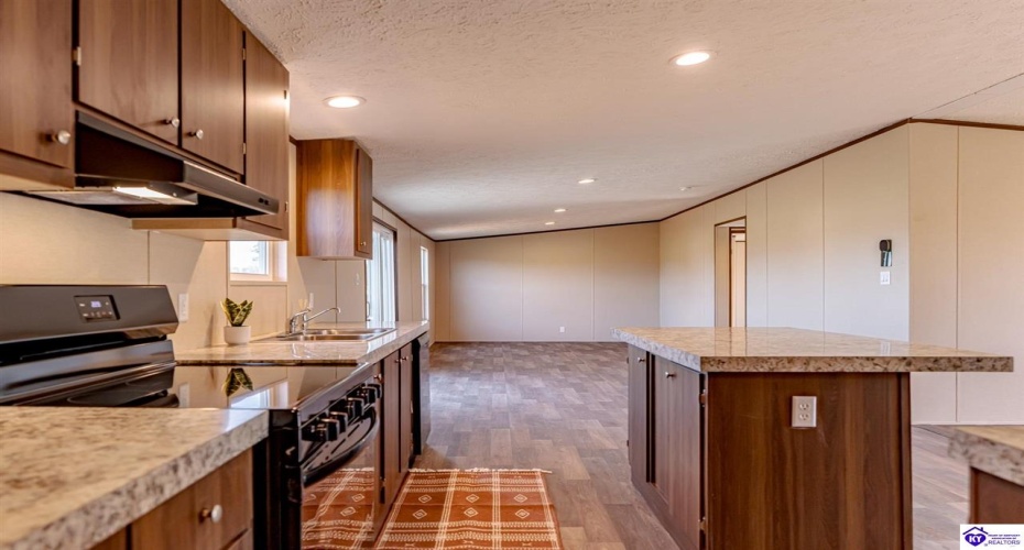 Irvington Heights Lane, Irvington, Kentucky 40146, ,2 BathroomsBathrooms,For Sale,Irvington Heights Lane,HK24004558