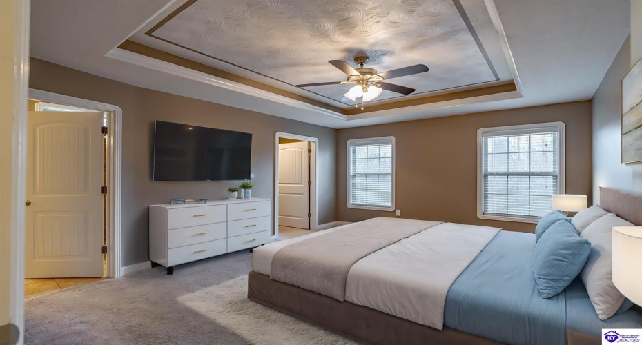 Alta Vista Court, Elizabethtown, Kentucky 42701, ,3 BathroomsBathrooms,For Sale,Alta Vista Court,HK24004560