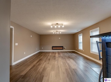 Alta Vista Court, Elizabethtown, Kentucky 42701, ,3 BathroomsBathrooms,For Sale,Alta Vista Court,HK24004560