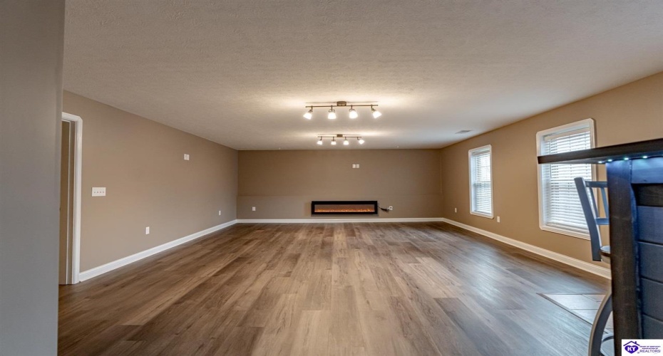 Alta Vista Court, Elizabethtown, Kentucky 42701, ,3 BathroomsBathrooms,For Sale,Alta Vista Court,HK24004560