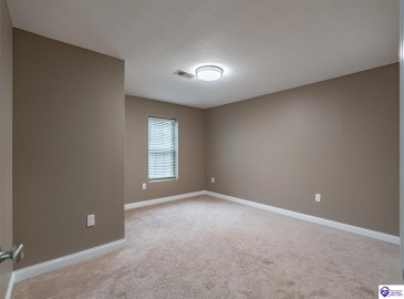 Alta Vista Court, Elizabethtown, Kentucky 42701, ,3 BathroomsBathrooms,For Sale,Alta Vista Court,HK24004560