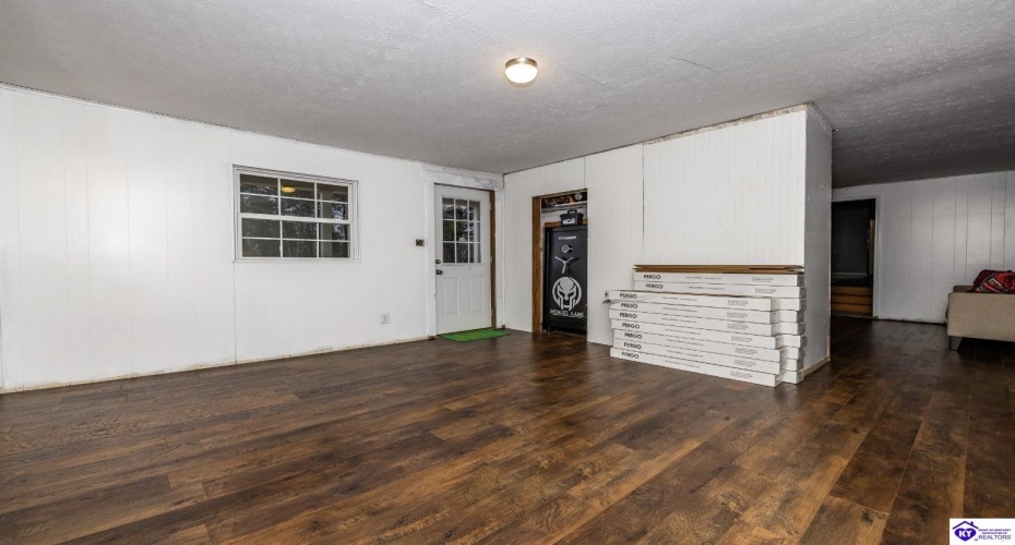 Lone Oak Road, Clarkson, Kentucky 42726, ,2 BathroomsBathrooms,For Sale,Lone Oak Road,HK24004561