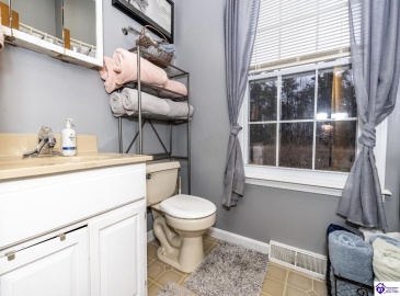 Lone Oak Road, Clarkson, Kentucky 42726, ,2 BathroomsBathrooms,For Sale,Lone Oak Road,HK24004561