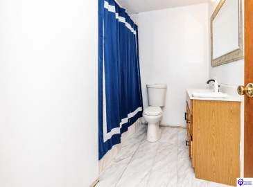 Lone Oak Road, Clarkson, Kentucky 42726, ,2 BathroomsBathrooms,For Sale,Lone Oak Road,HK24004561