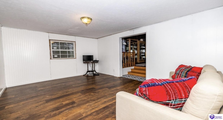 Lone Oak Road, Clarkson, Kentucky 42726, ,2 BathroomsBathrooms,For Sale,Lone Oak Road,HK24004561