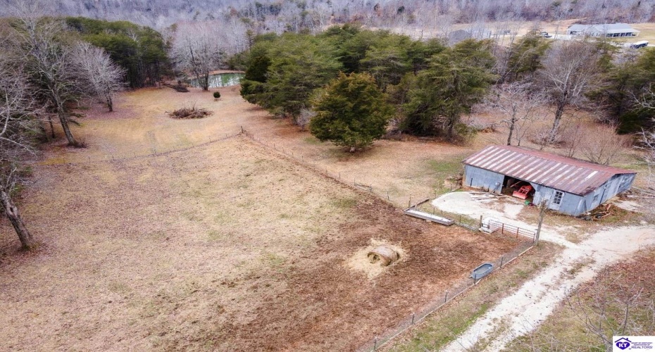 Lone Oak Road, Clarkson, Kentucky 42726, ,2 BathroomsBathrooms,For Sale,Lone Oak Road,HK24004561