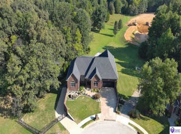 Stonemill Court, Elizabethtown, Kentucky 42701, ,3 BathroomsBathrooms,For Sale,Stonemill Court,HK24004562