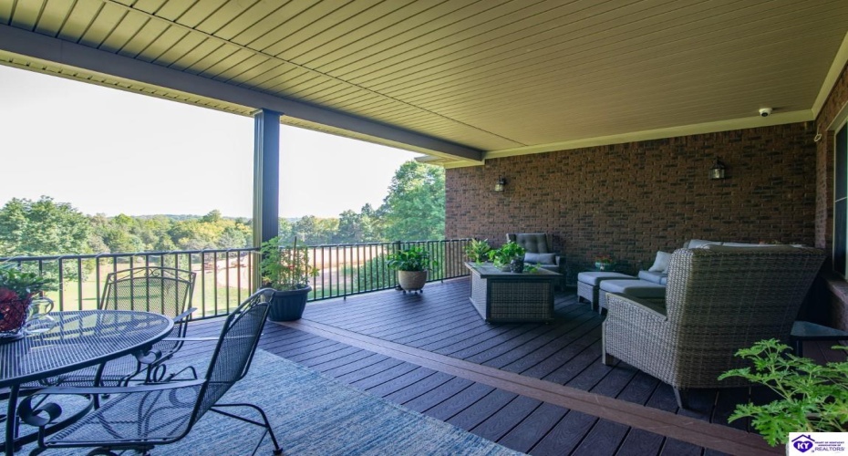 Stonemill Court, Elizabethtown, Kentucky 42701, ,3 BathroomsBathrooms,For Sale,Stonemill Court,HK24004562