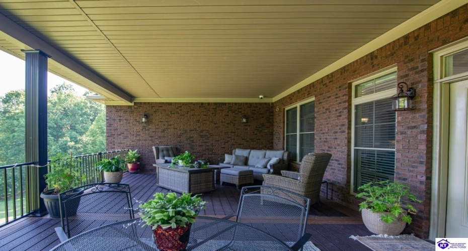 Stonemill Court, Elizabethtown, Kentucky 42701, ,3 BathroomsBathrooms,For Sale,Stonemill Court,HK24004562