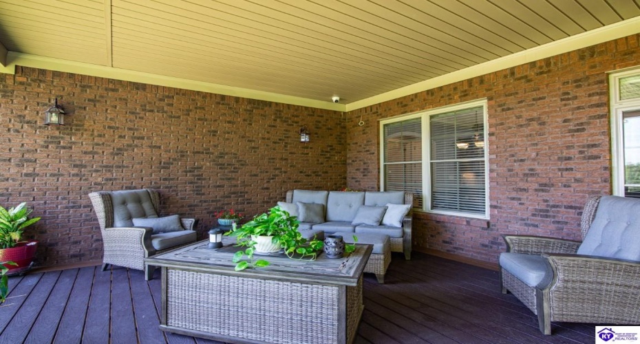 Stonemill Court, Elizabethtown, Kentucky 42701, ,3 BathroomsBathrooms,For Sale,Stonemill Court,HK24004562