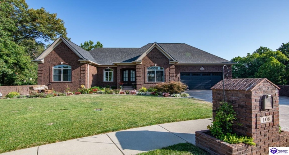 Stonemill Court, Elizabethtown, Kentucky 42701, ,3 BathroomsBathrooms,For Sale,Stonemill Court,HK24004562