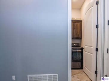 Stonemill Court, Elizabethtown, Kentucky 42701, ,3 BathroomsBathrooms,For Sale,Stonemill Court,HK24004562