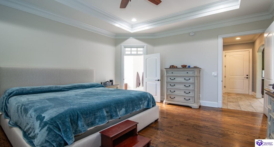 Stonemill Court, Elizabethtown, Kentucky 42701, ,3 BathroomsBathrooms,For Sale,Stonemill Court,HK24004562